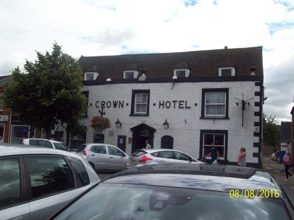 The Crown Hotel Swindon Esterno foto